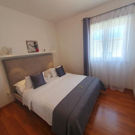 Apartments Marti Murter Luaran gambar