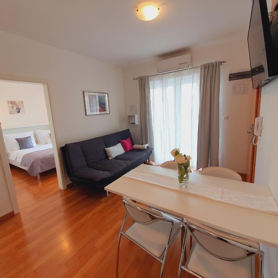 Apartments Marti Murter Luaran gambar