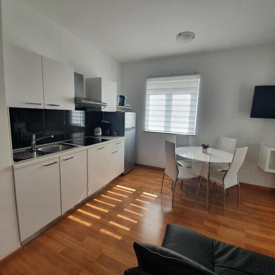 Apartments Marti Murter Luaran gambar