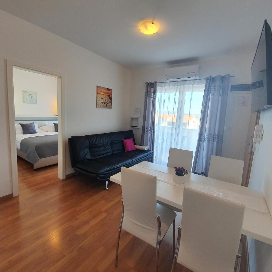 Apartments Marti Murter Luaran gambar