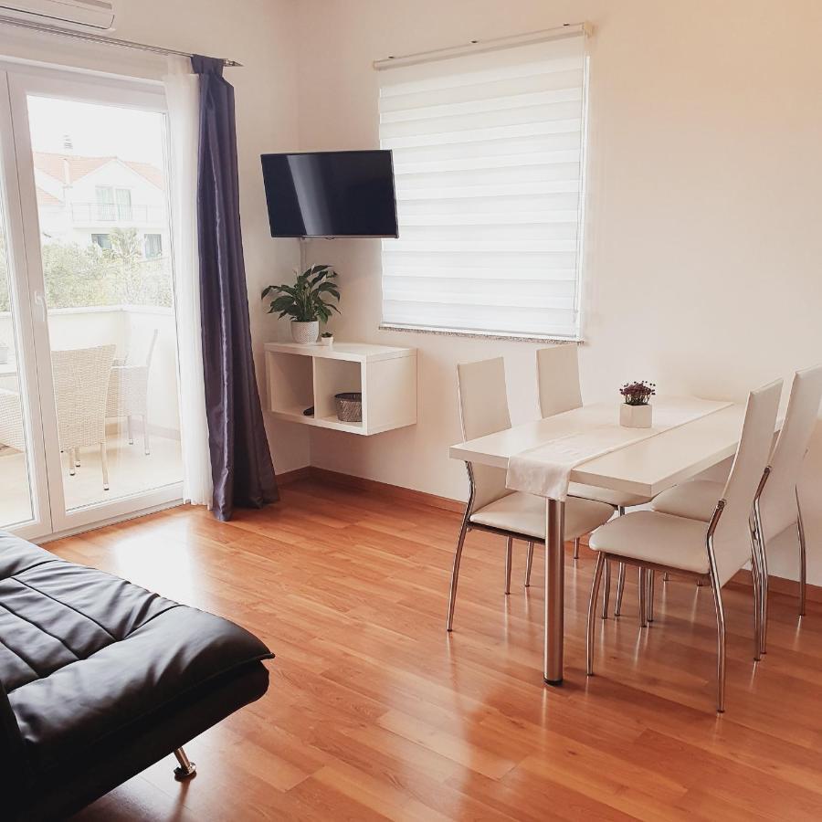 Apartments Marti Murter Luaran gambar