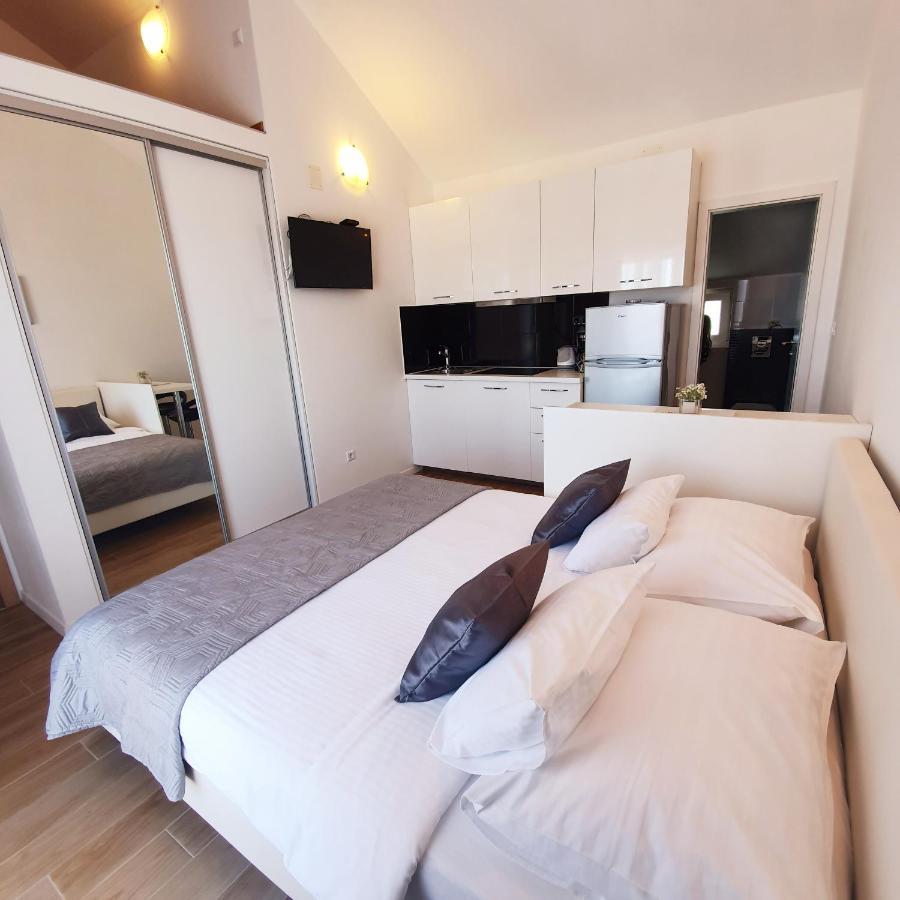 Apartments Marti Murter Luaran gambar