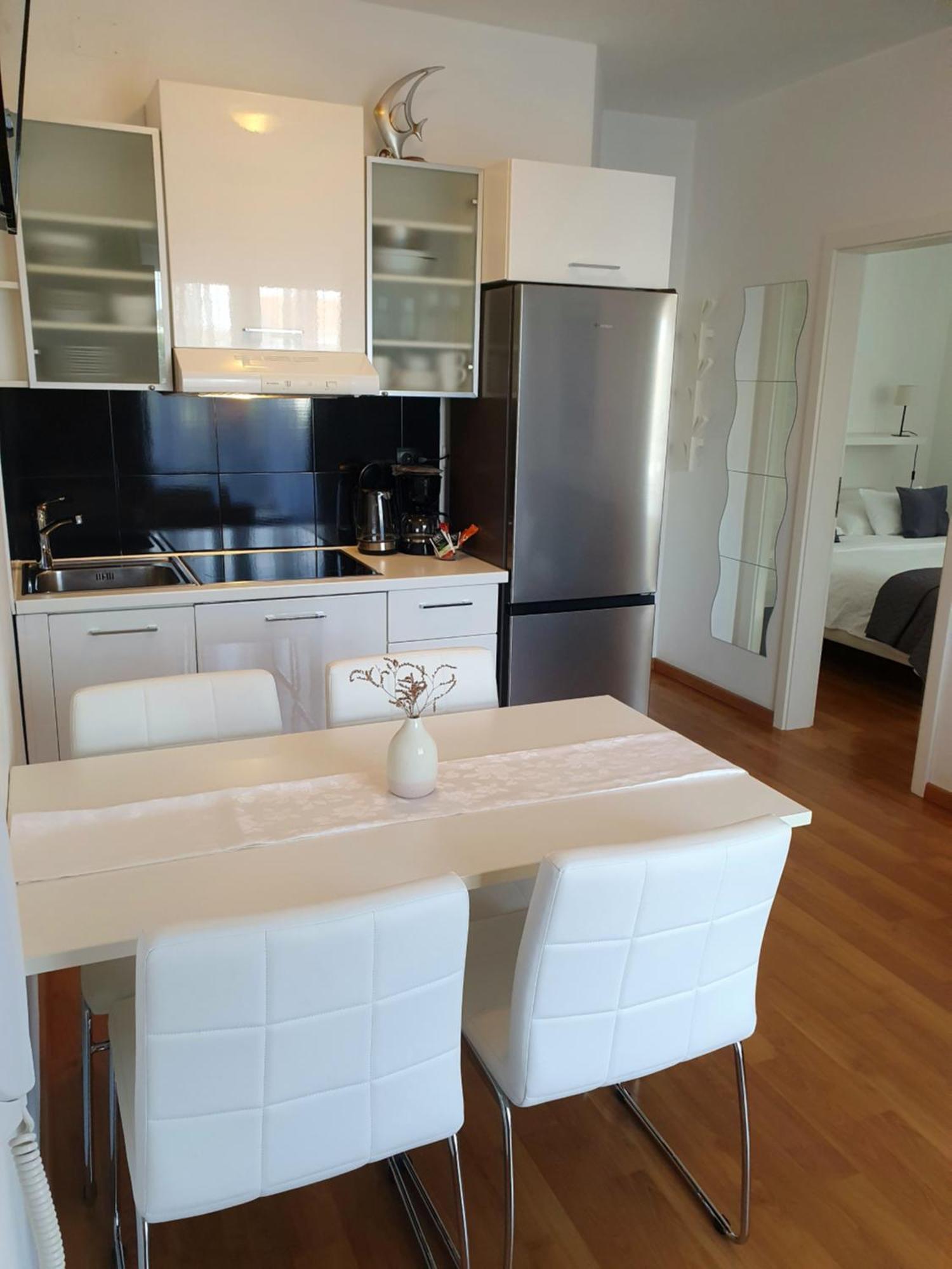 Apartments Marti Murter Luaran gambar